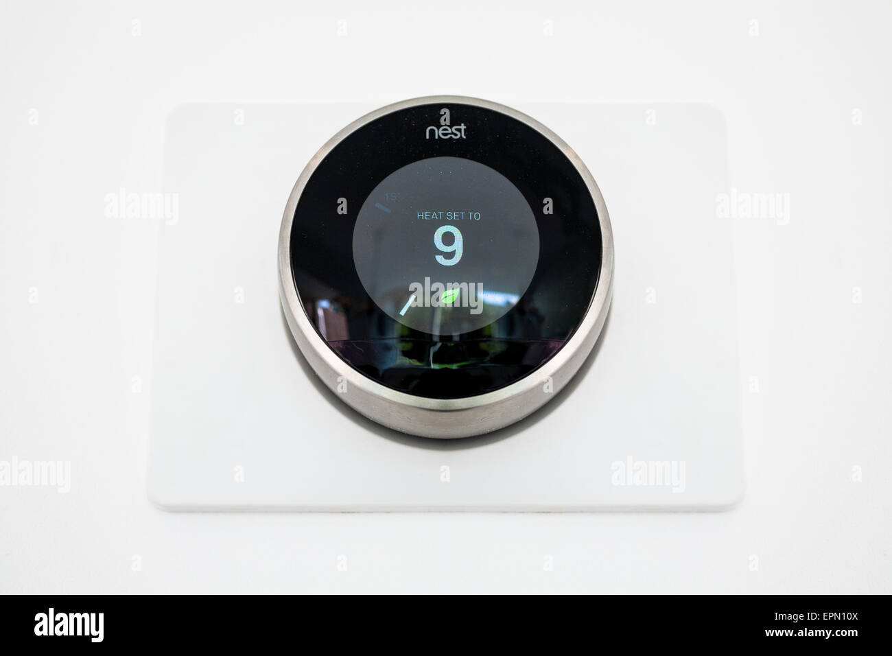 Nest thermostat hires stock photography and images Alamy