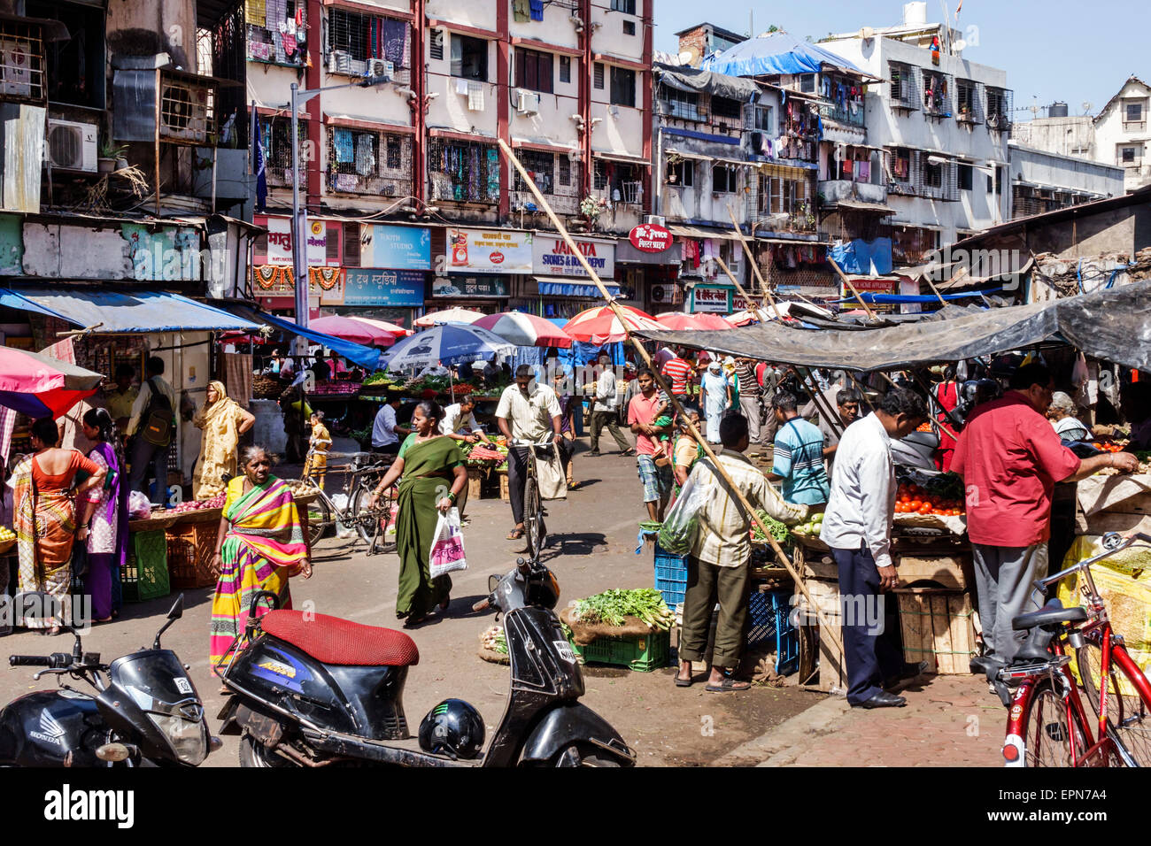 Colaba Causeway Market Stock Photos & Colaba Causeway Market Stock ...