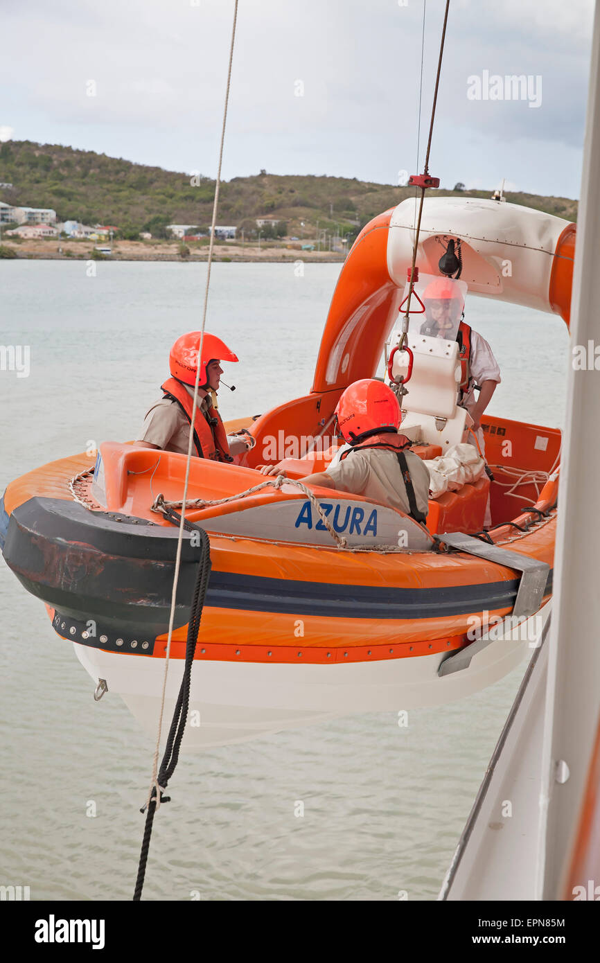 Man overboard drill hires stock photography and images Alamy