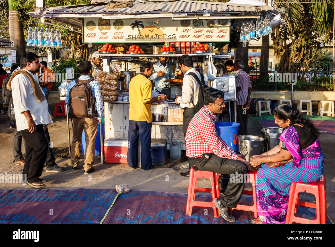 Mumbai India,Girgaon,Marine Drive,Chowpatty Beach,public,concessions,foodstall,stalls,booth,booths,vendor,vendors,merchant,market,marketplace,customer Stock Photo
