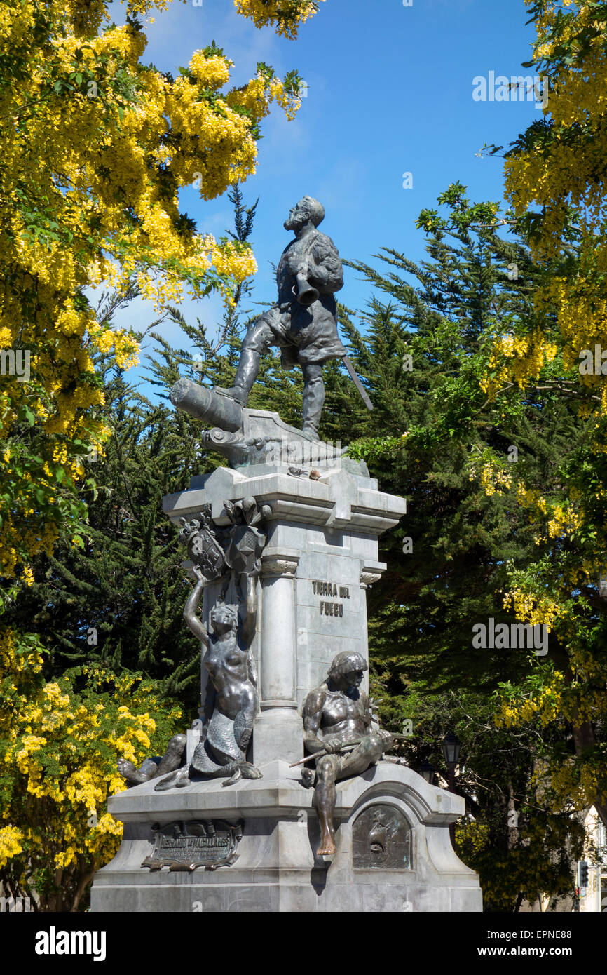 https www alamy com stock photo hernando de magallanes monument plaza de armas punta arenas chile 82836104 html
