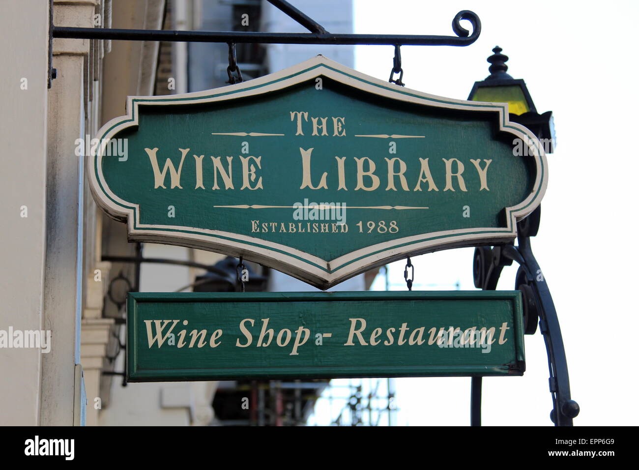 Wine library trinity square hi-res stock photography and images - Alamy