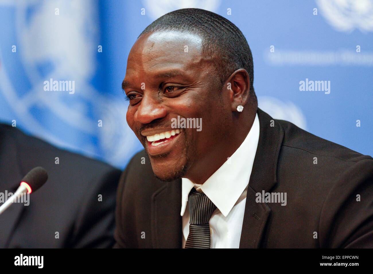 New York, USA. 20th May, 2015. Akon, American R&B artist and co-founder of Akon Lighting Africa initative, speaks during a press conference on 'Sustainable Energy for All: Actions and Commitments' at UN headquarters, New York, United States, May 20, 2015. A top UN official on Wednesday urged different sectors from the international community to forge partnerships to find sustainable energy solutions to tackle climate change. Credit:  Xinhua/Alamy Live News Stock Photo