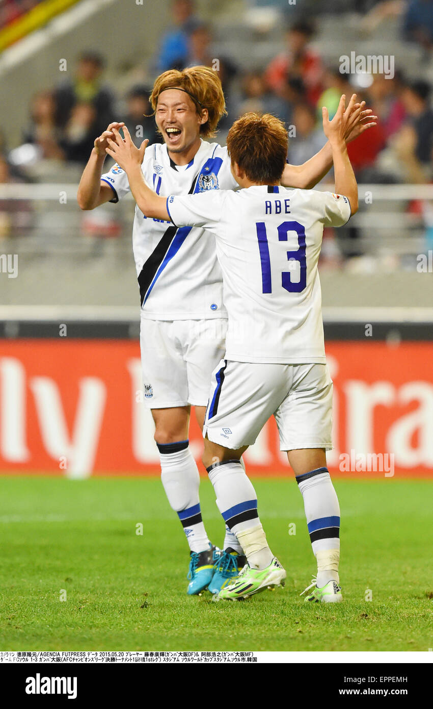 Seoul South Korea th May 15 L R Hiroki Fujiharu Hiroyuki Abe Gamba Football Soccer Afc Champions League Round Of 16 1st Leg Match Between Fc Seoul And Gamba Osaka At Seoul World