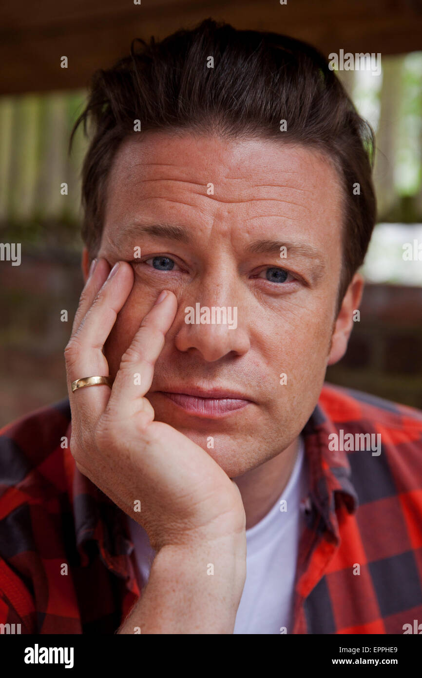 London, Britain. 15th May, 2015. Jamie Oliver, British chef, TV host and restaurateur, poses at Rhyl Primary School in London, Britain, 15 May 2015. Photo: David Sandison/dpa/Alamy Live News Stock Photo