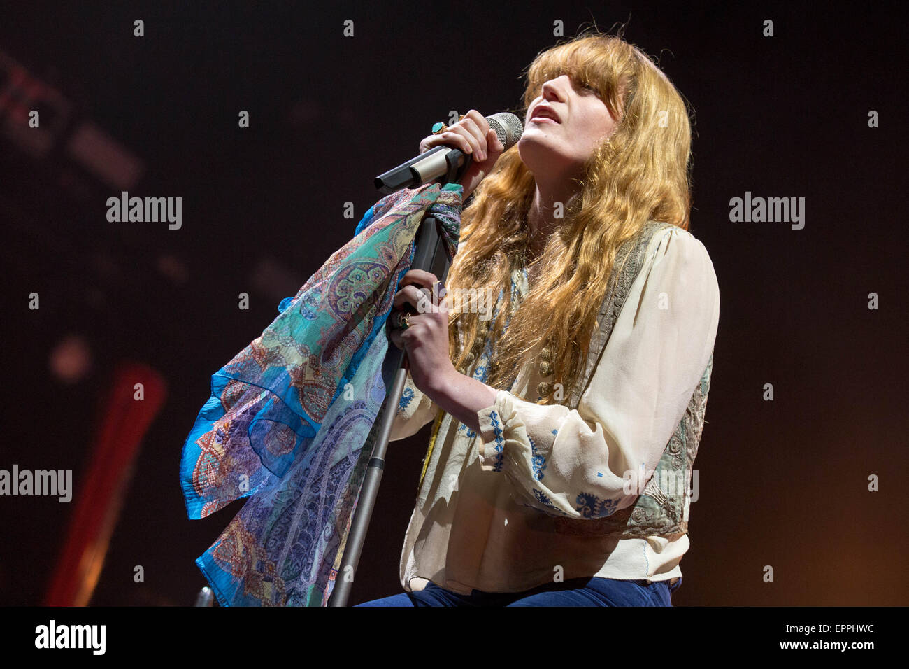 Irvine, California, USA. 16th May, 2015. Singer FLORENCE WELCH of ...