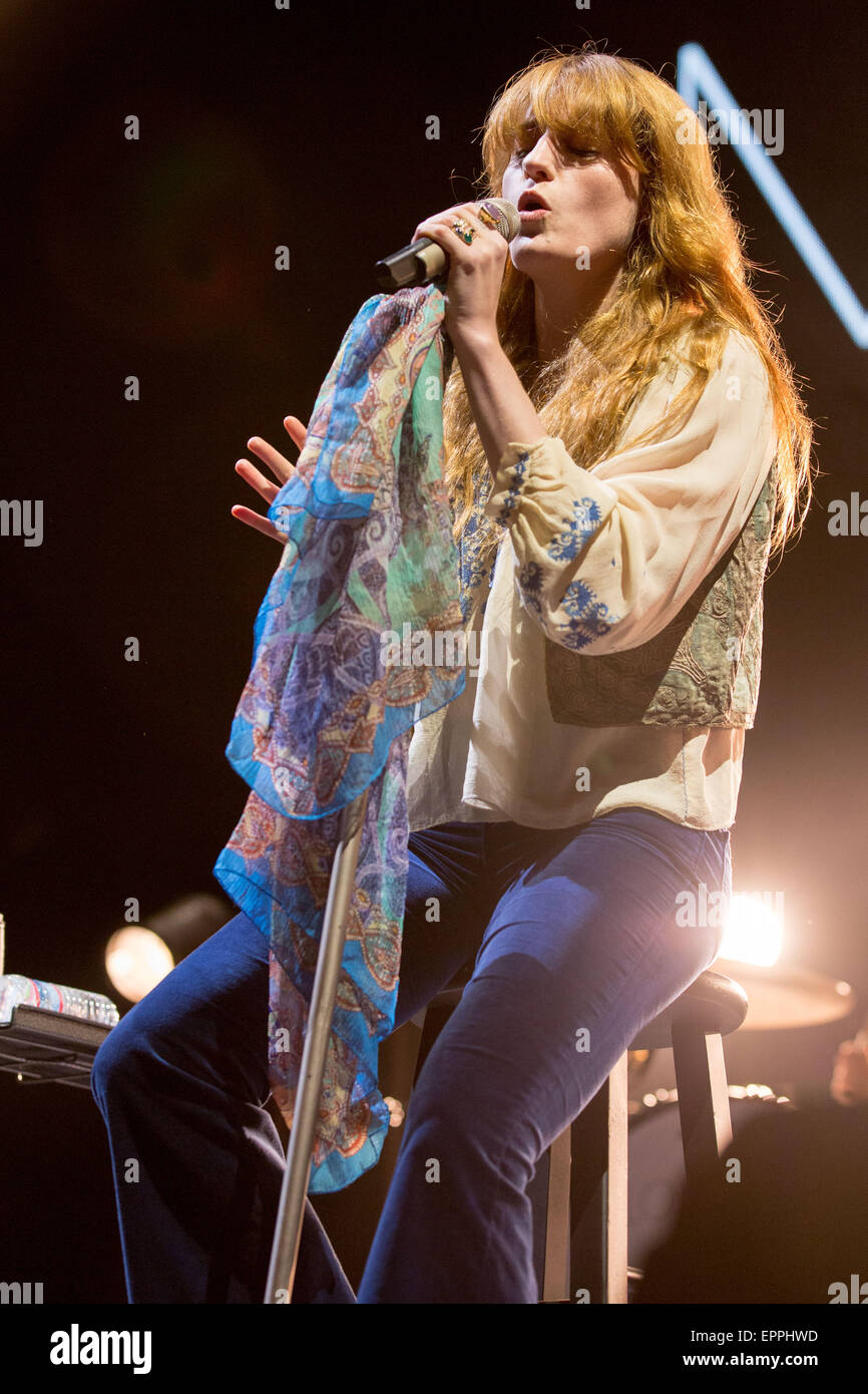 Irvine, California, USA. 16th May, 2015. Singer FLORENCE WELCH of ...