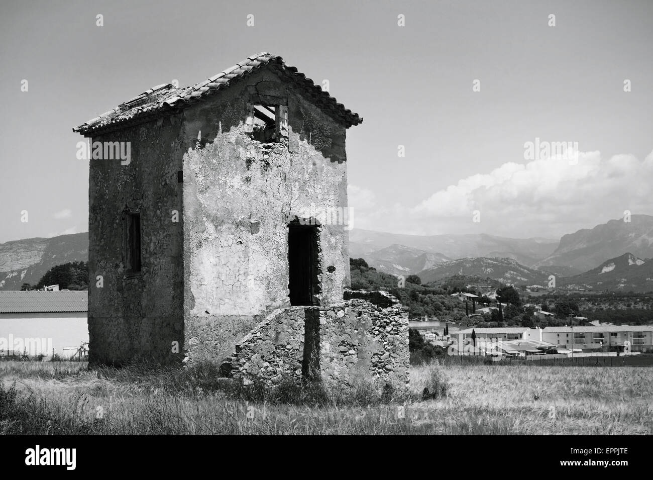 Rural flower field old house hi-res stock photography and images - Alamy