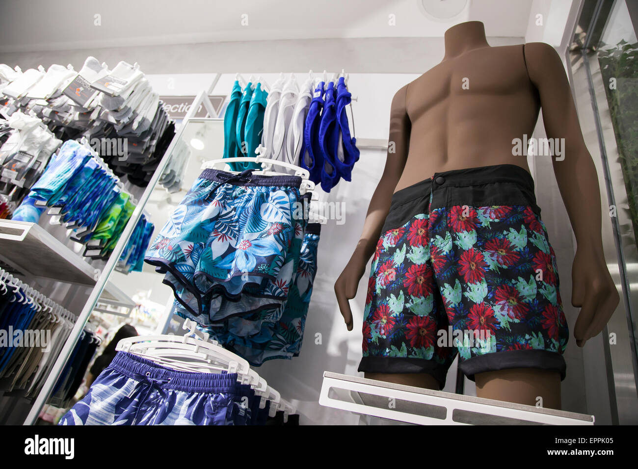 calzedonia men's swimwear 2019