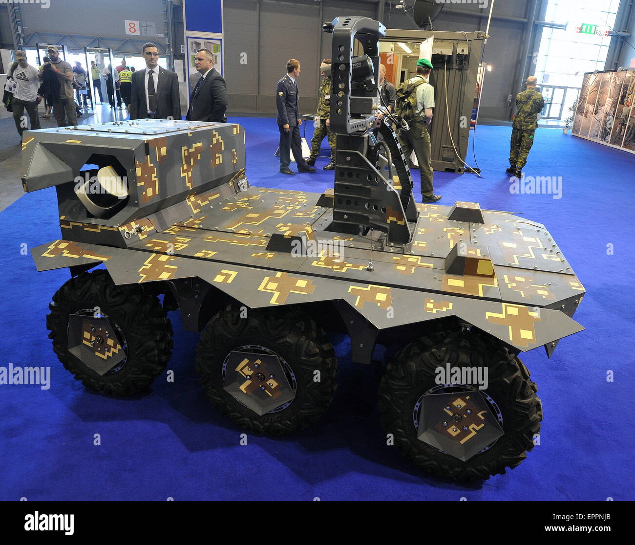 боевой робот нерехта. робототехнический комплекс уран-9. современные российские разработки. робот аватар федор. инновационные военные технологии россии.