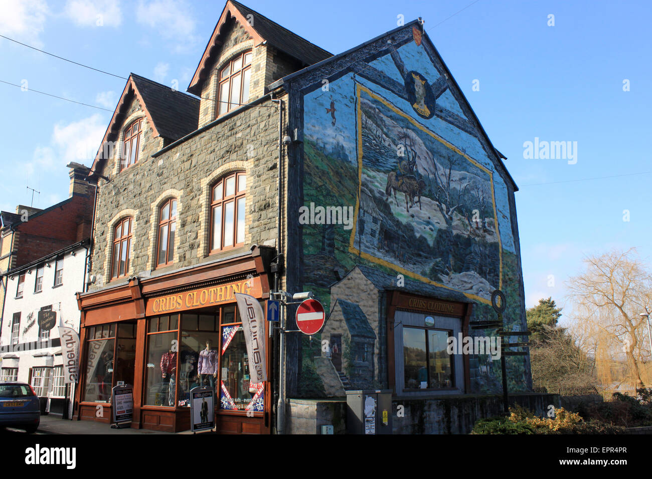 Clothes shop in Bulith Wells  with Mural on the wall Stock Photo