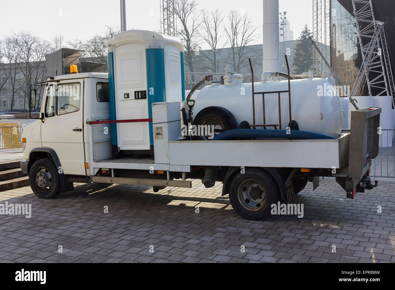 Toilet car hires stock photography and images Alamy