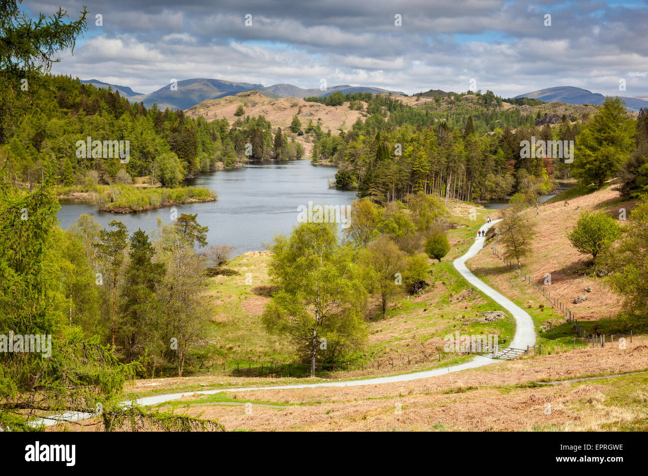 Hikers On Circular Trail Hi res Stock Photography And Images Alamy hikers-on-circular-trail-hi-res-stock-photography-and-images-alamy