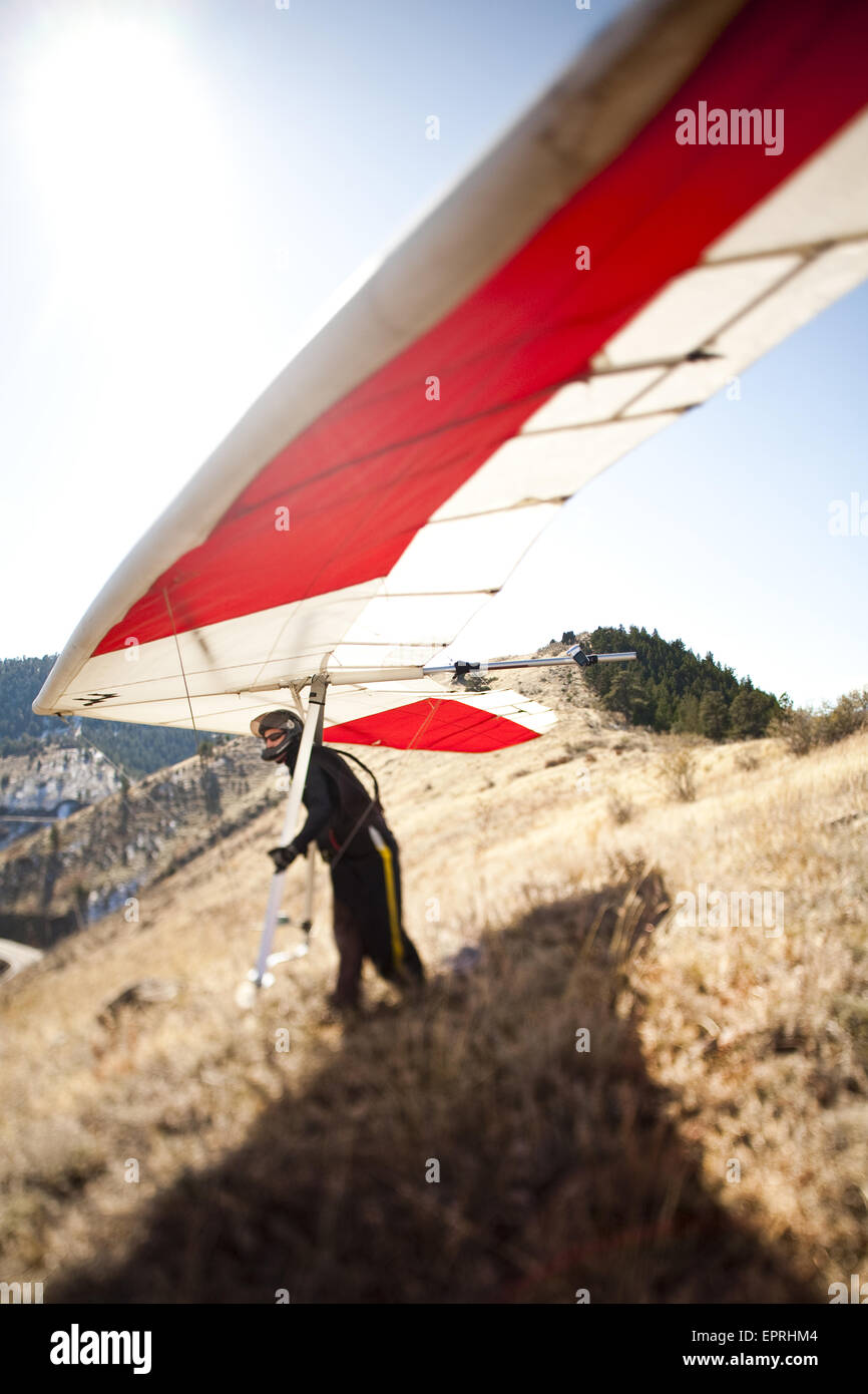 World record hang glider, BJ Herring waits for the right wind while on