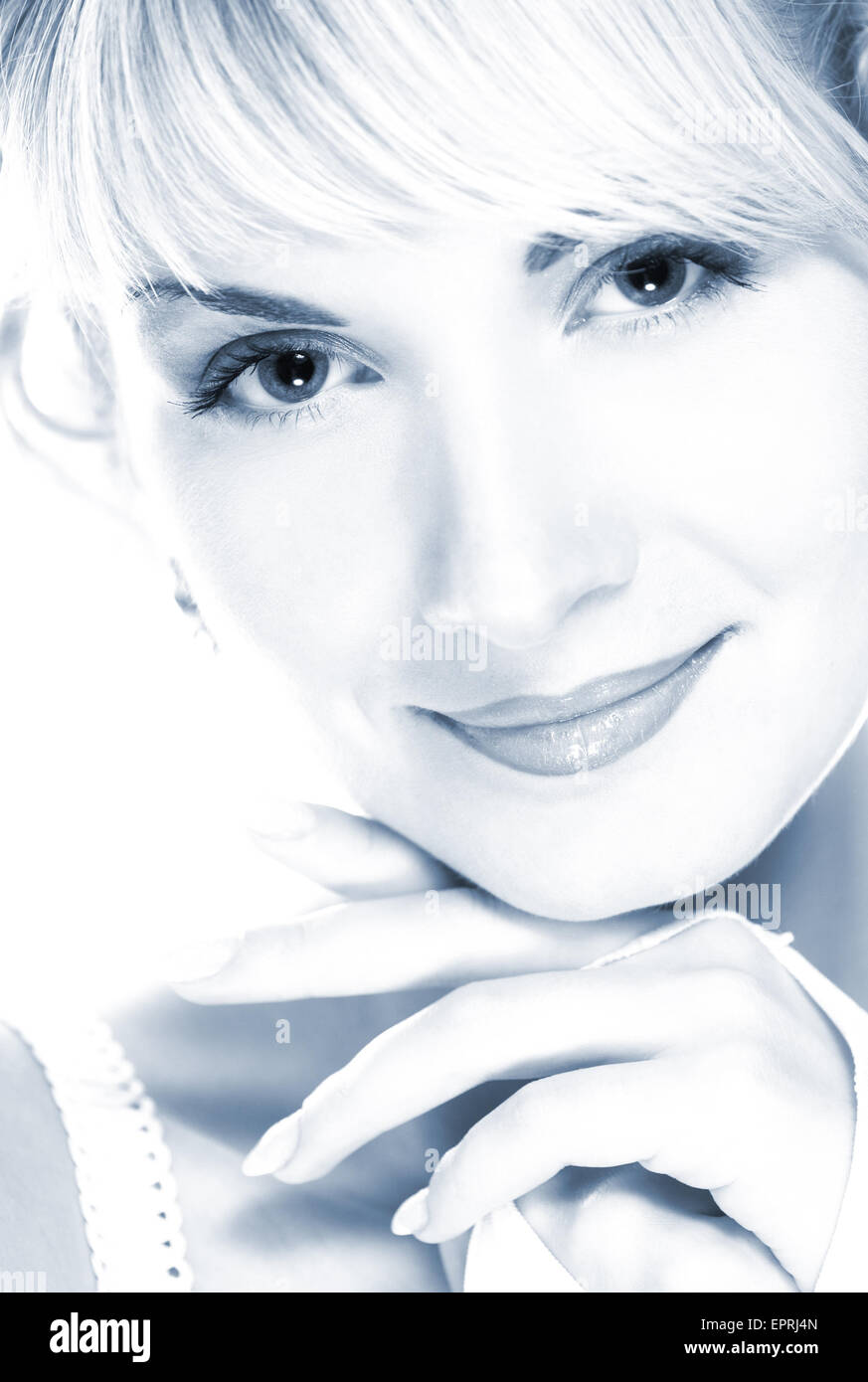 Close-up portrait of a beautiful bride Stock Photo - Alamy