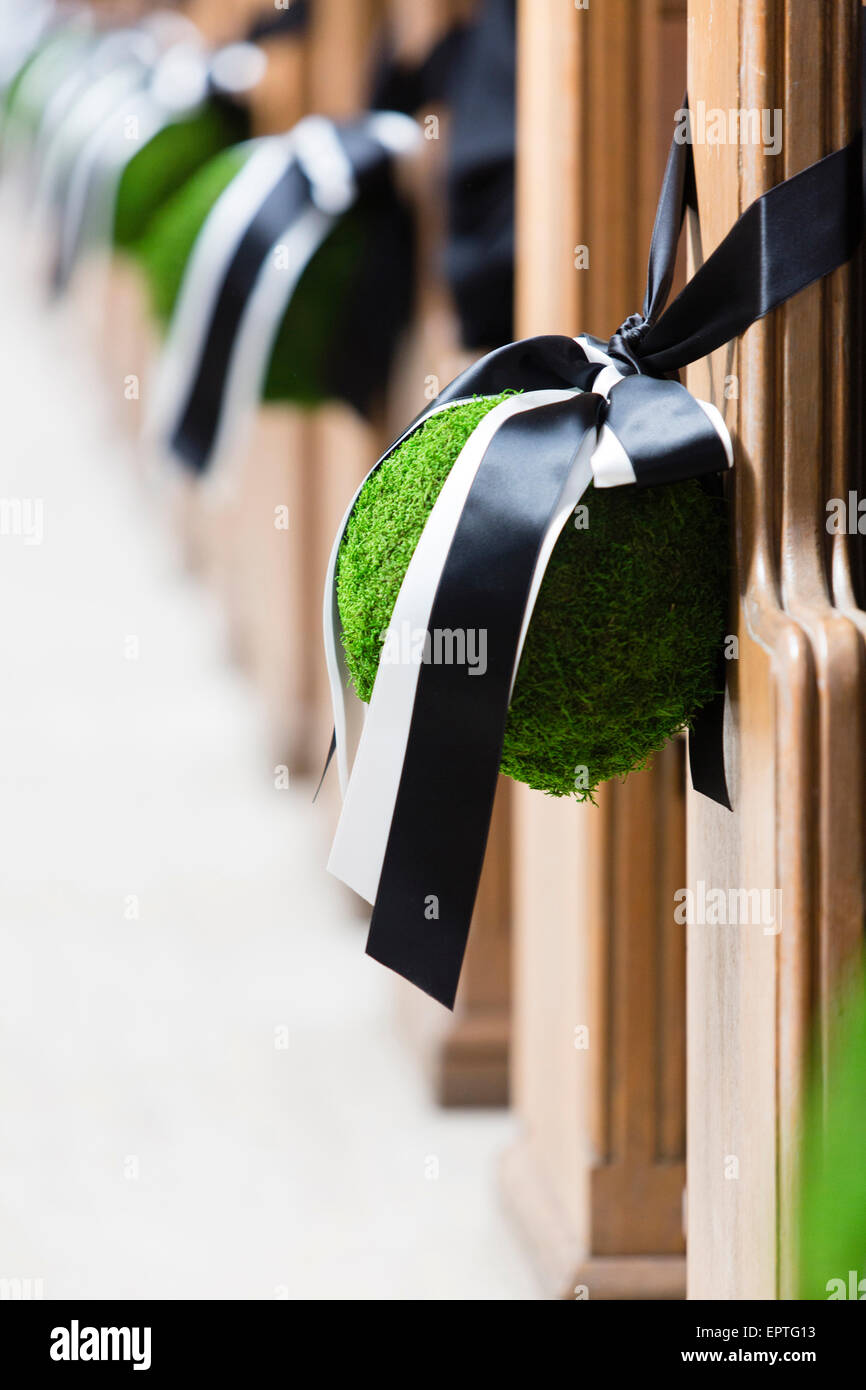 Pew decorations hi-res stock photography and images - Alamy