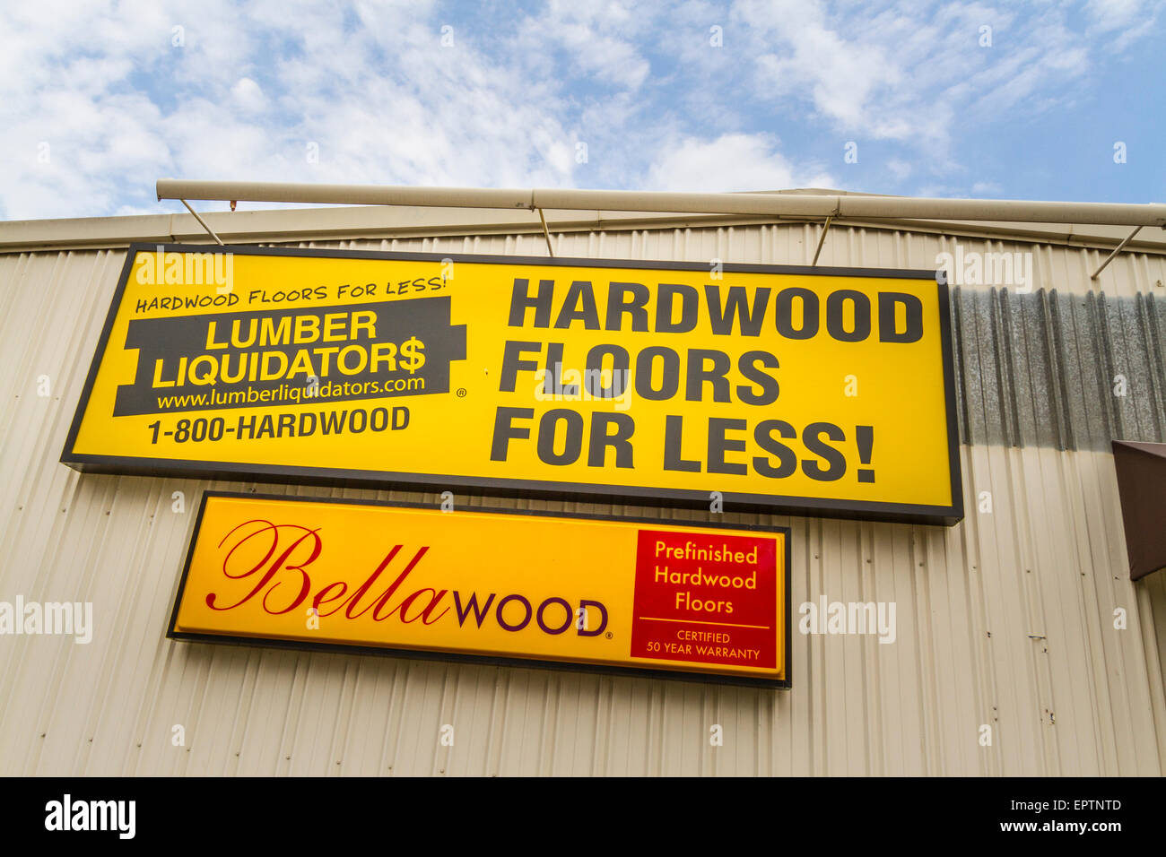 A sign for the Lumber Liquidators store in Modesto California Stock Photo