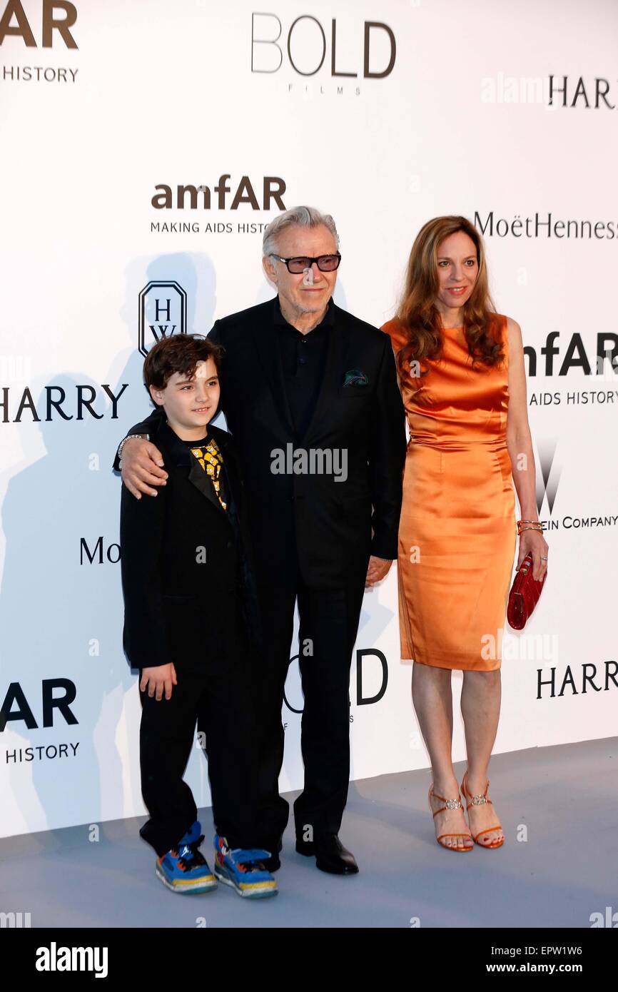 Cannes, France. 21st May, 2015. Harvey Keitel (C), Daphna Kastner