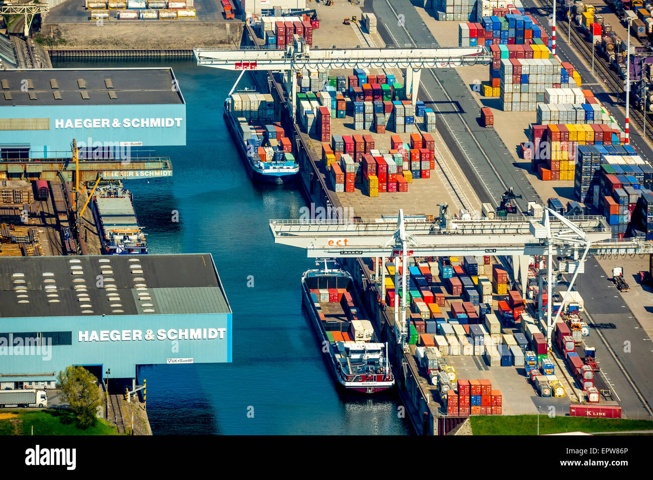 Container port Duisport, Haeger and Schmidt, gantry cranes, container crane, Duisburg, Ruhr district, North Rhine-Westphalia Stock Photo