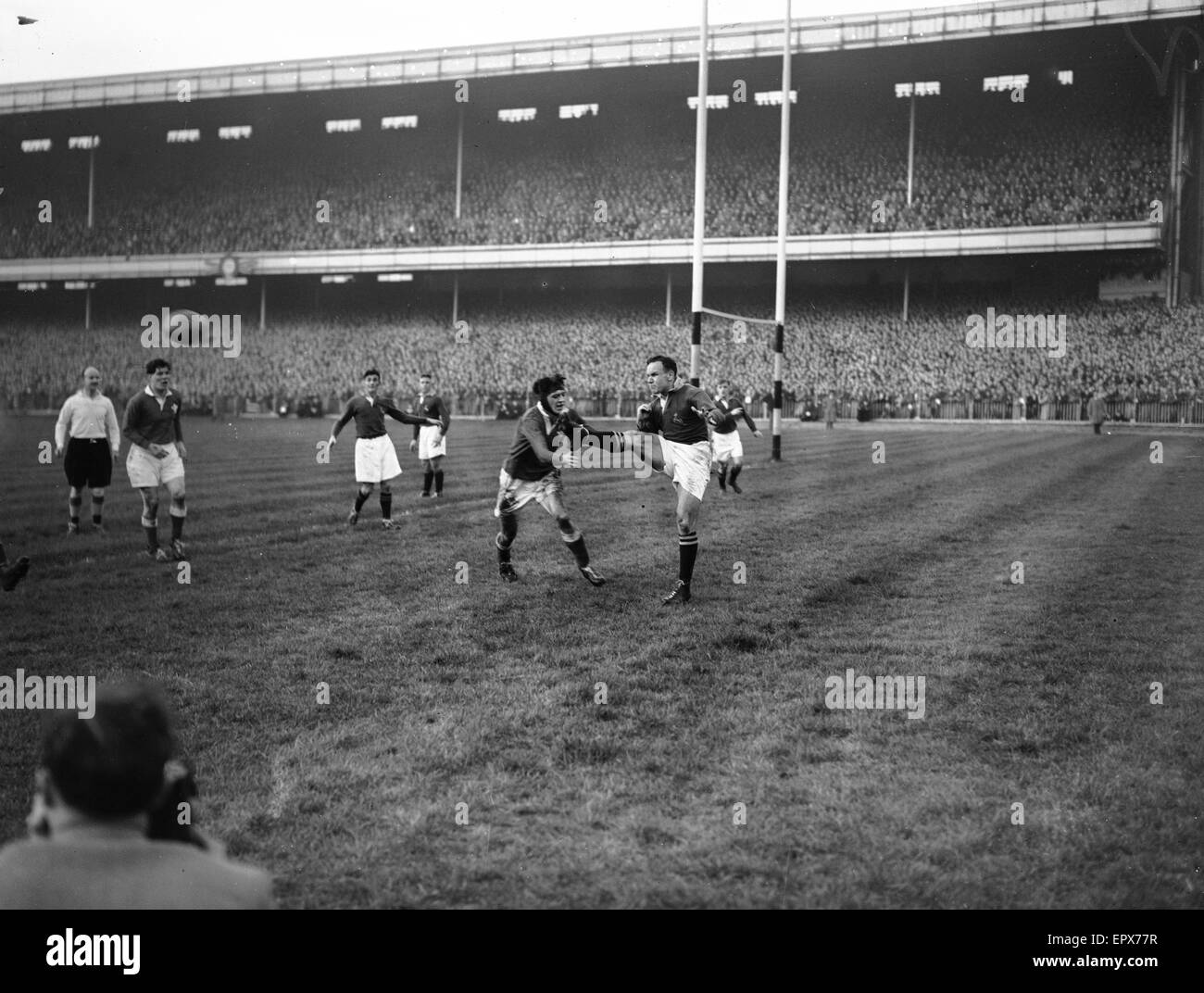 Cardiff arms park historical hi-res stock photography and images - Alamy