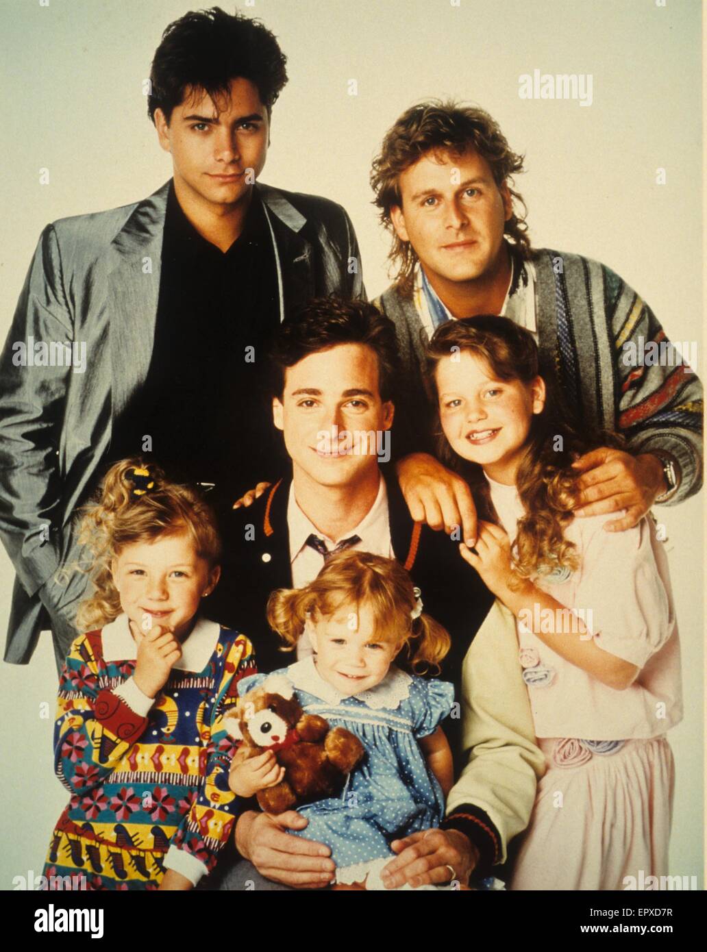 JODIE SWEETIN.Full House cast.John Stamos, Dave Coulier, Candace Cameron, Jodie Sweetin, Andrea Barber and Olsen twins.Supplied by Photos, inc. © Supplied By Globe Photos, Inc/Globe Photos/ZUMA Wire/Alamy Live News Stock Photo