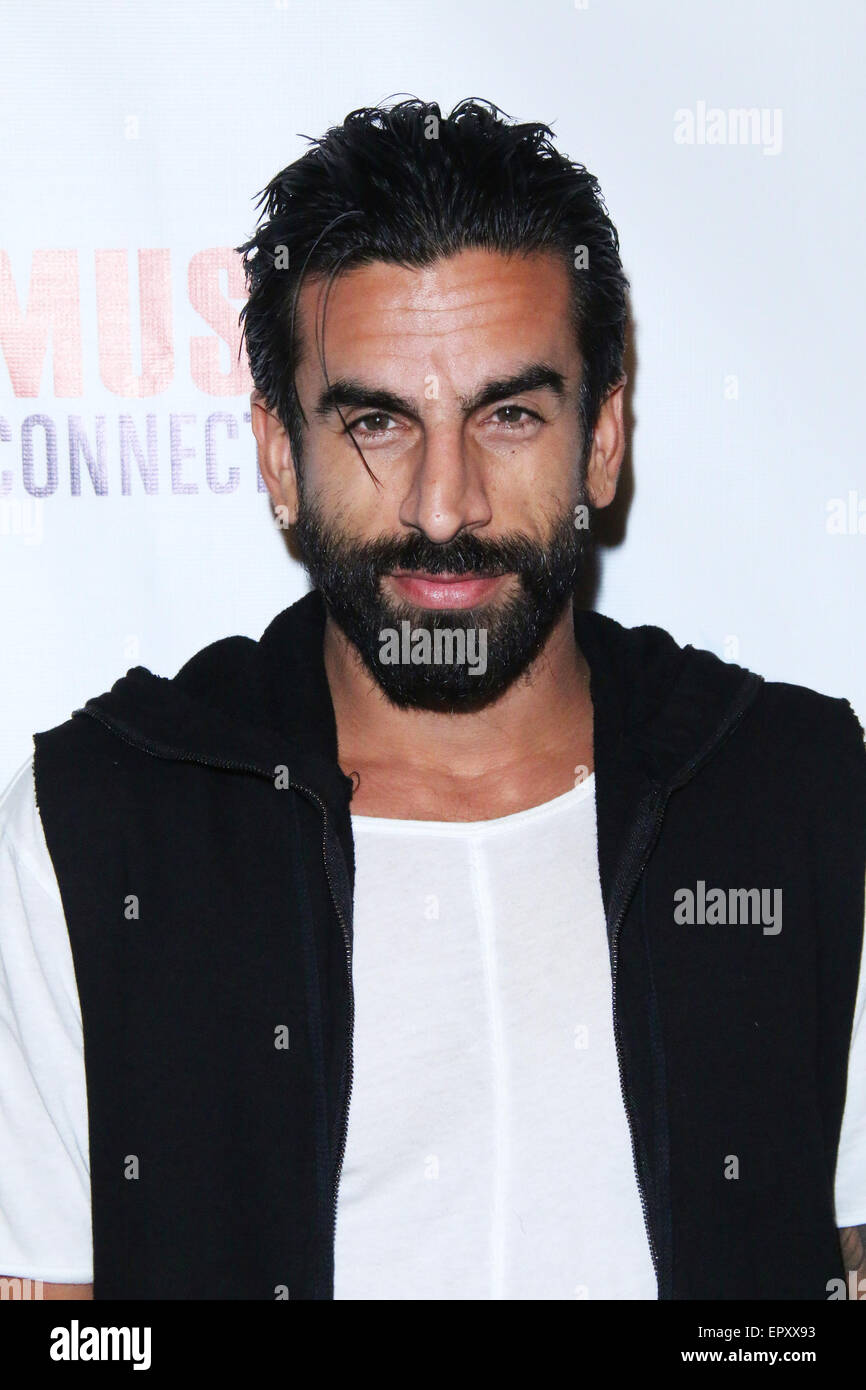 8th Annual Hollywood F.A.M.E Awards at Avalon Featuring Robert Paul