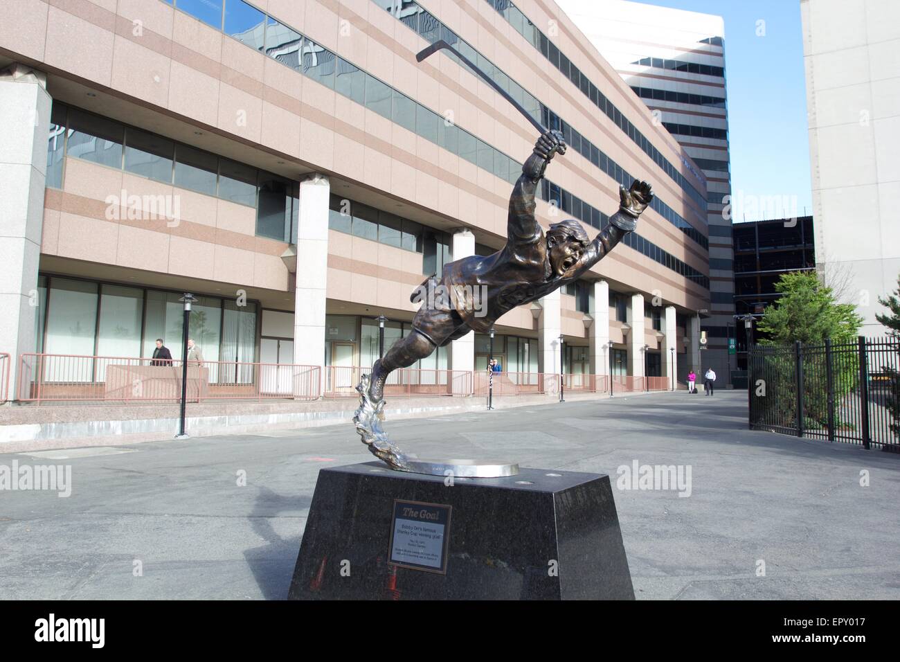 Bobby Orr statue at TD Garden, Boston, Massachusetts. Sculptor: Harry Weber Stock Photo