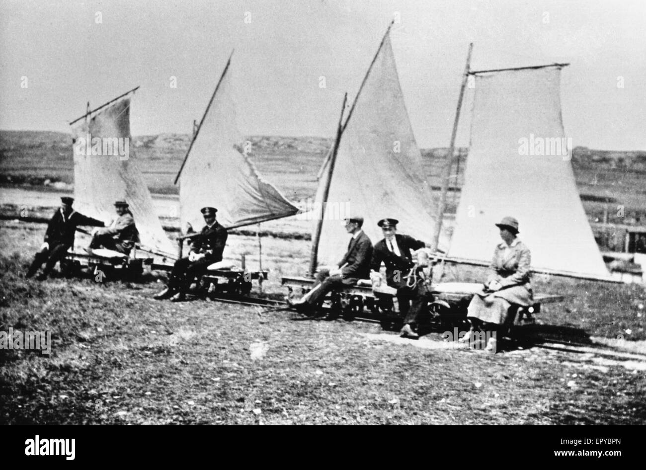 the-camber-to-wireless-station-railway-with-improvised-trucks-with