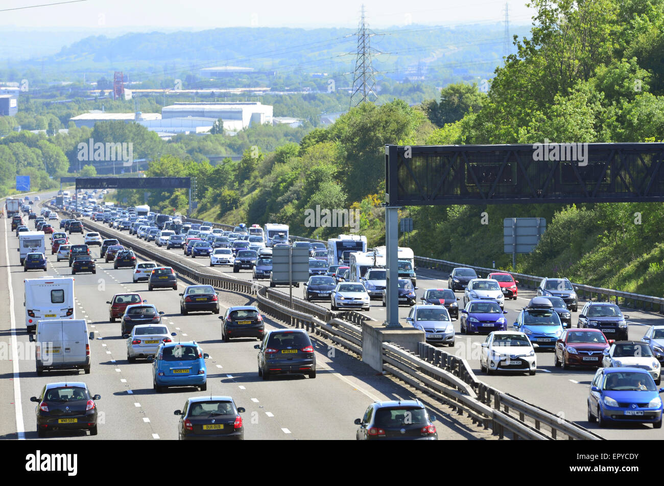 Gordano Services, Somerset, UK. 23rd May, 2015. M5 Southbound towards