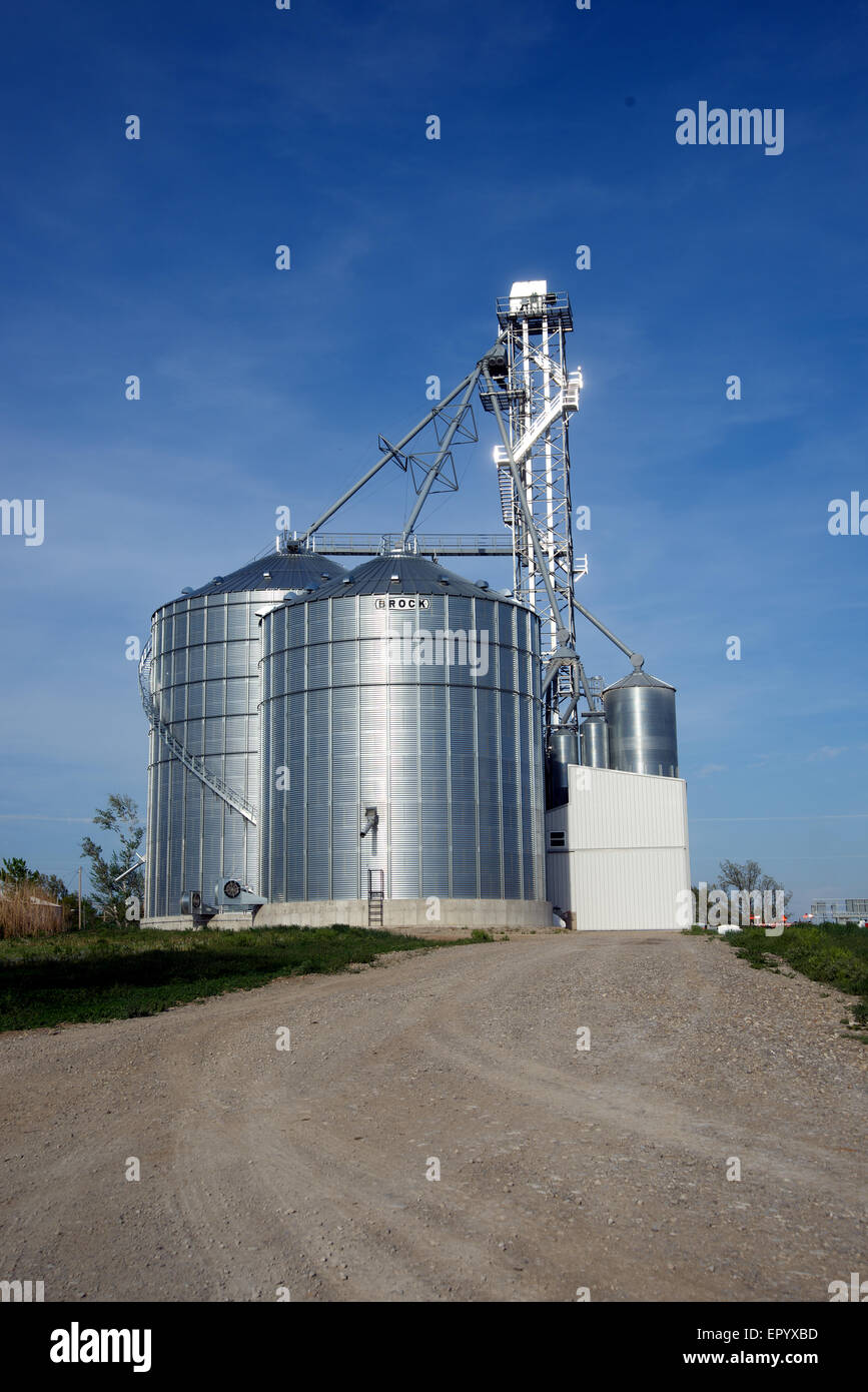 Bucket elevator hires stock photography and images Alamy