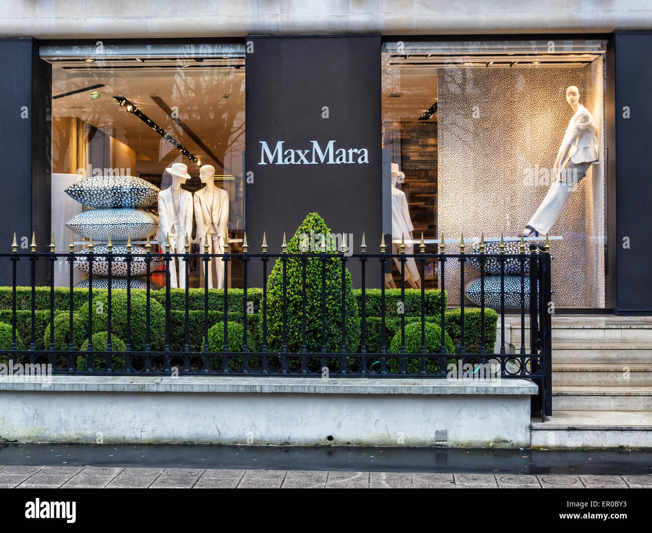 Max Mara Clothing shop window on Avenue Montaigne, Paris - street of ...
