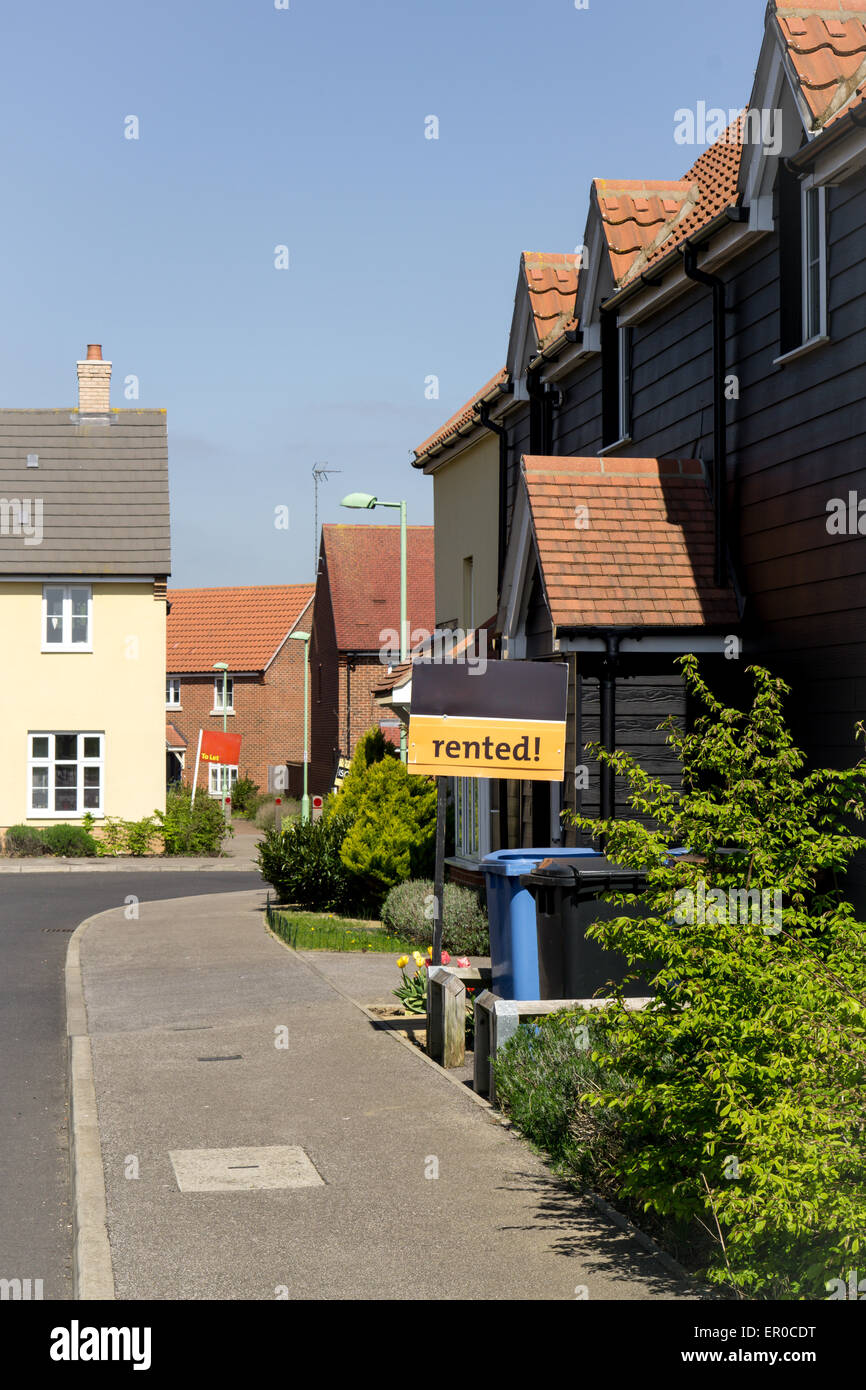 Uk Rent Sign Rented property sign on an English street closeup Stock Photo - Alamy
