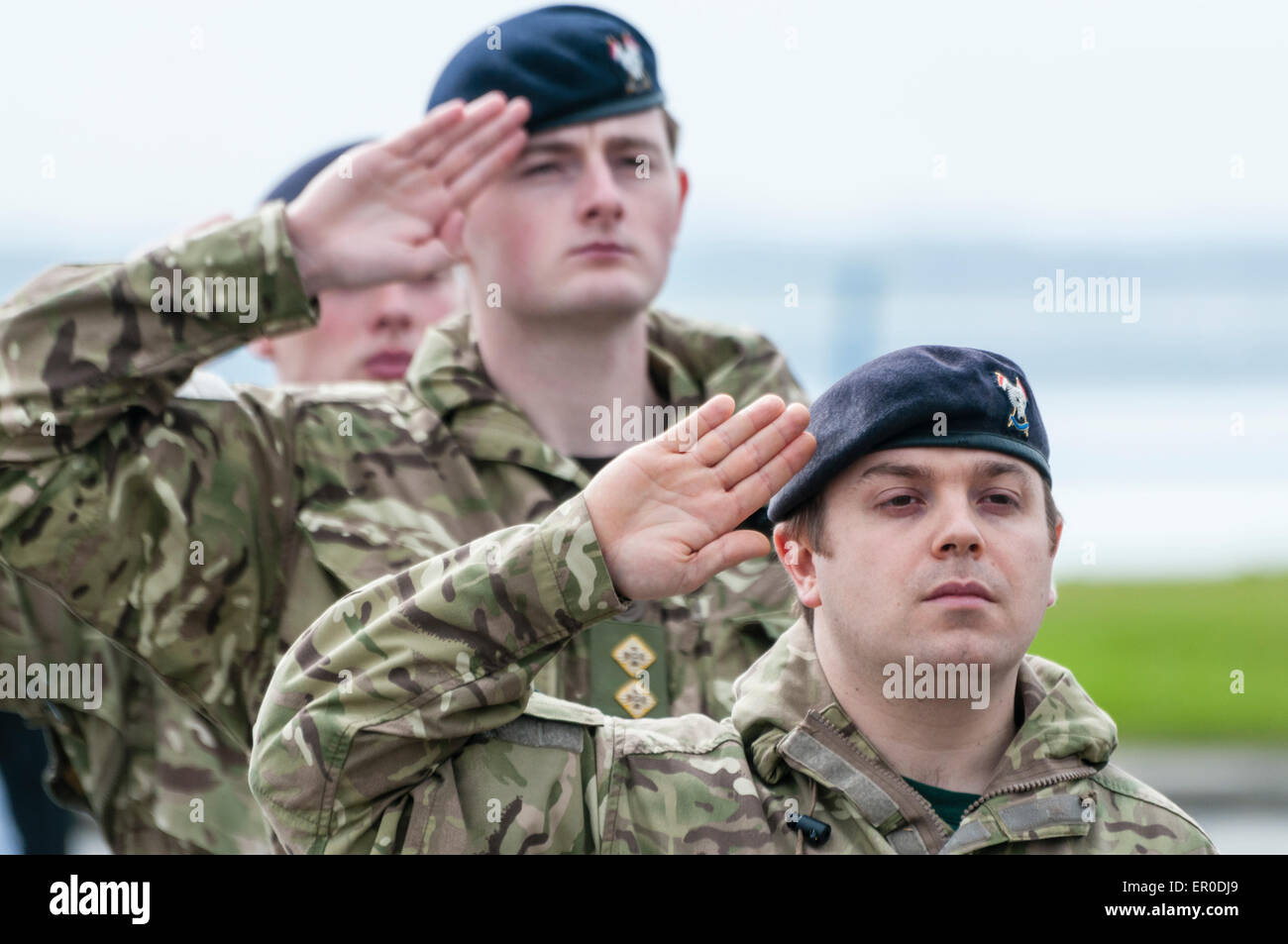 British soldier saluting hires stock photography and images Alamy