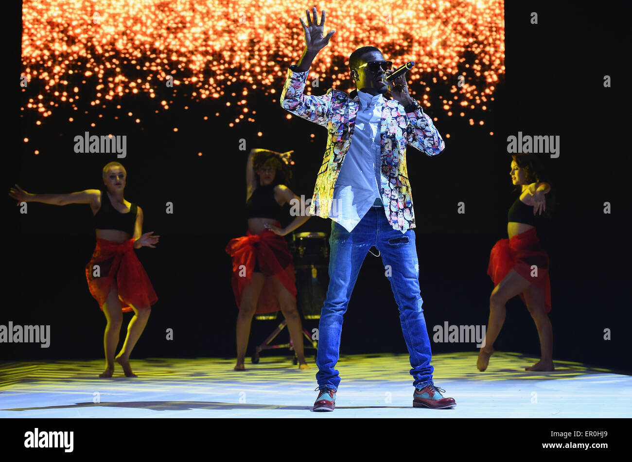 Munich, Germany. 23rd May, 2015. Singer Omi performes during the FC Bayern Muenchen Champions dinner at Postpalast on May 23, 2015 in Munich, Germany. Photo by Lars Baron/Bongarts/Getty Images/FC Bayern/dpa (Editorial use only) Credit:  dpa/Alamy Live News Stock Photo