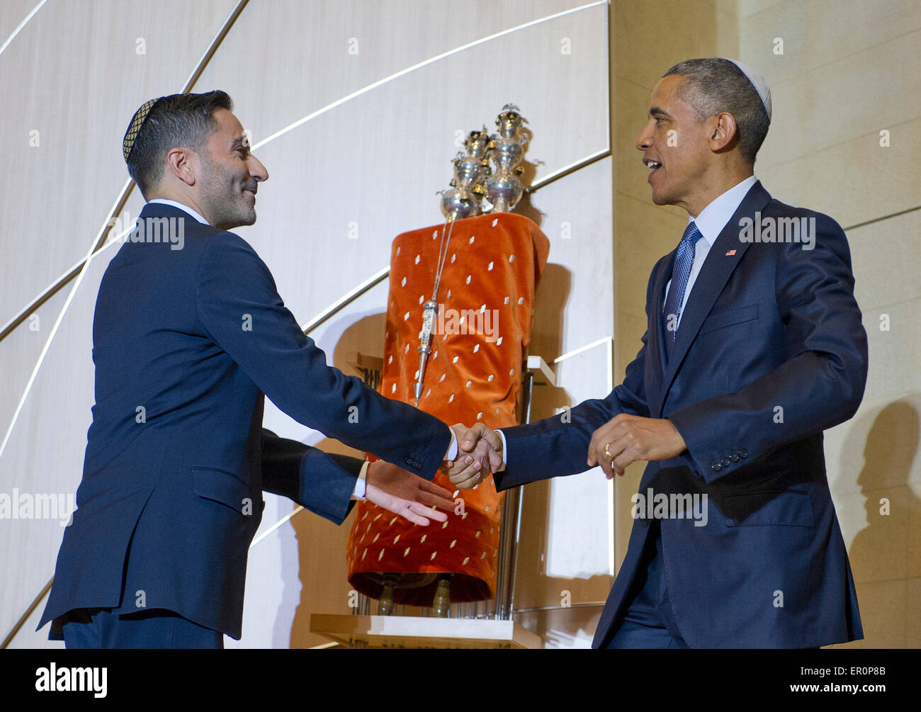 Senior Rabbi Gil Steinlauf, left, welcomes United States President Barack Obama to Adas Israel Congregation in Washington, DC on Friday, May 22, 2015. The President visited the synagogue to deliver remarks celebrating Jewish American Heritage Month. The visit coincides with Solidarity Shabbat, a world-wide effort by high ranking government officials from around the world visit synagogues in their countries to highlight their commitment to combating anti-Semitism. Credit: Ron Sachs/CNP - NO WIRE SERVICE - Stock Photo