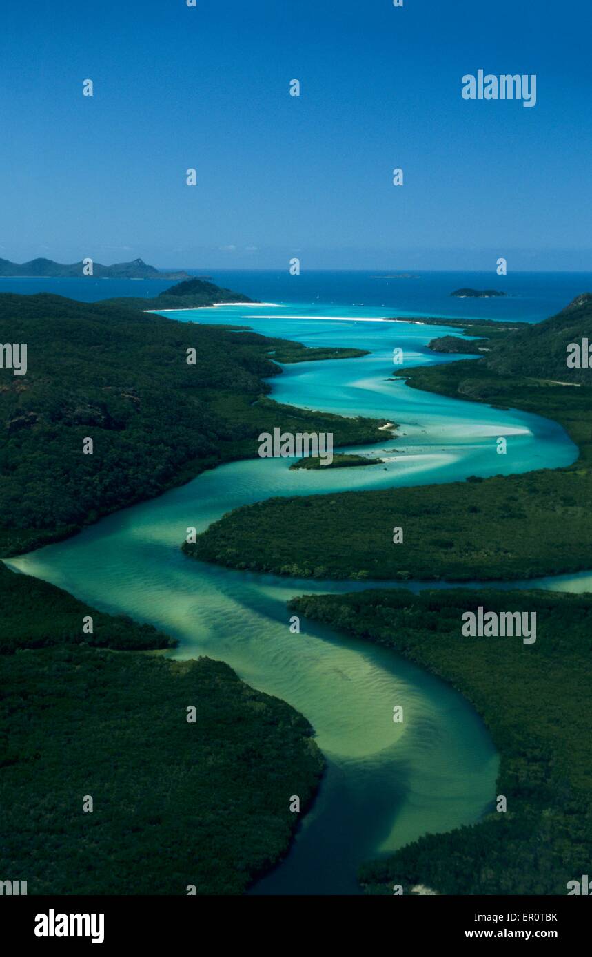 Australia, Queensland, Whitsunday island, sand water canal going down to Hill Inlet and Whitehaven Beach (aerial view) // Austra Stock Photo