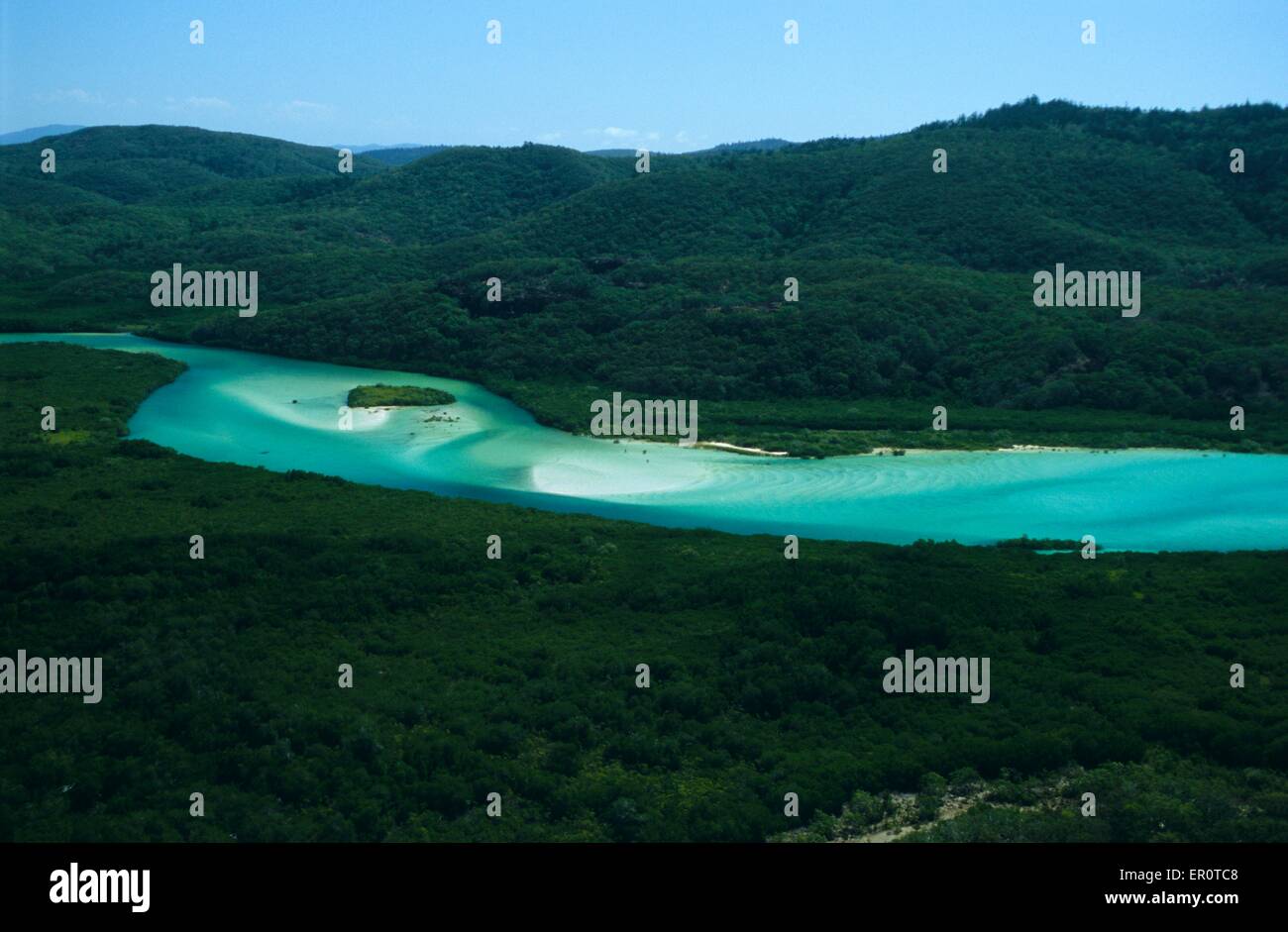 Australia, Queensland, Whitsunday island, sand water canal going down to Hill Inlet and Whitehaven Beach (aerial - Stock Image