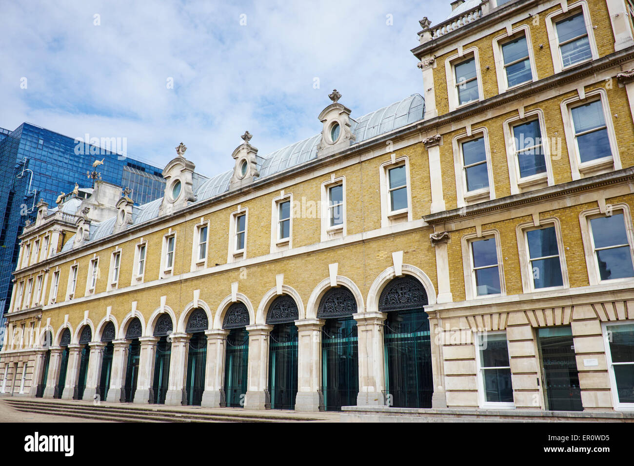 Old billingsgate fish market hires stock photography and images Alamy