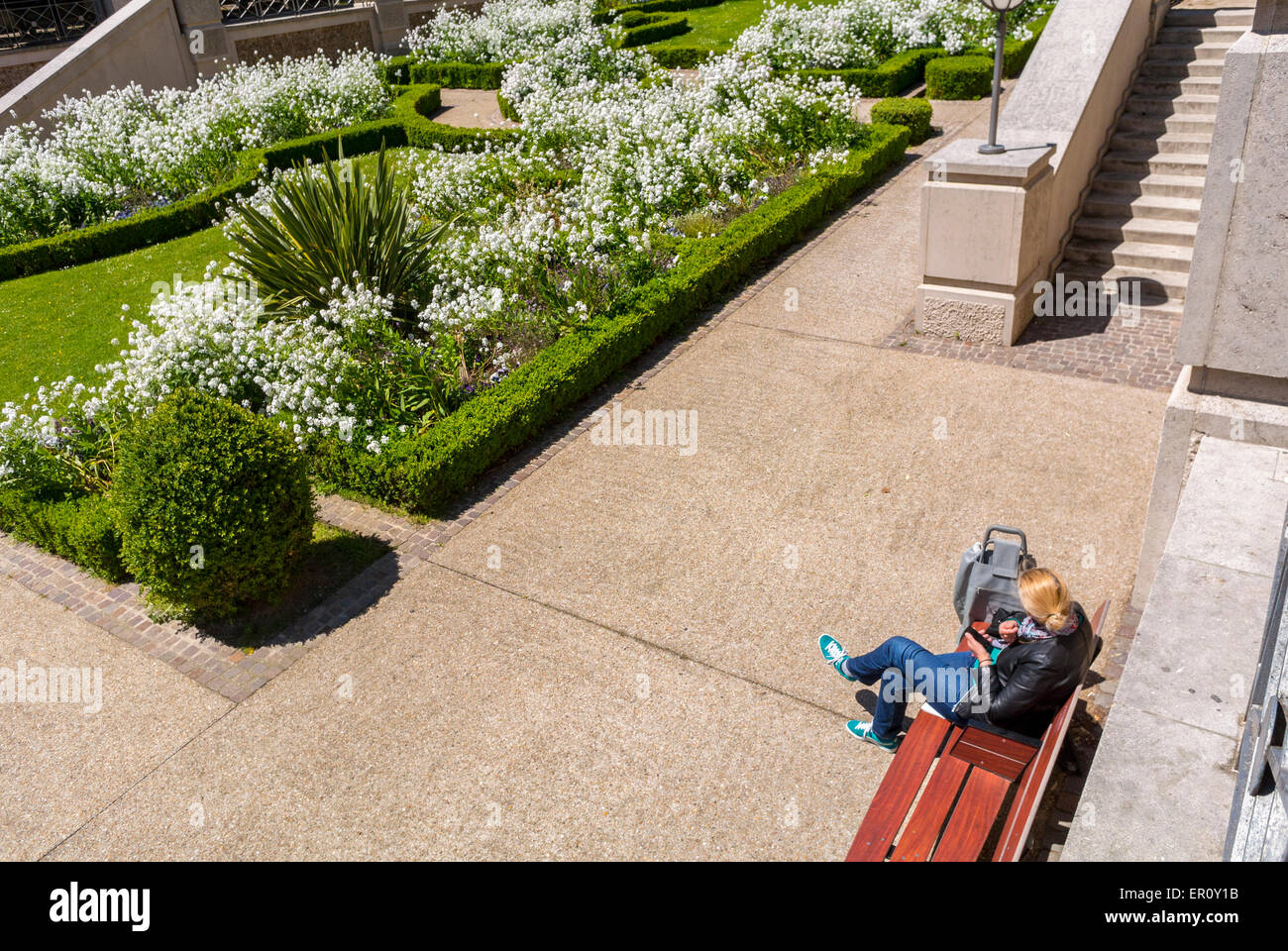 Woman in Garden, Paris, France, Charenton-Le-Pont, Suburbs, Aerial View,  Reading, Sitting, on Public Bench in Town Square, suburban neighborhood, garden urban france Stock Photo