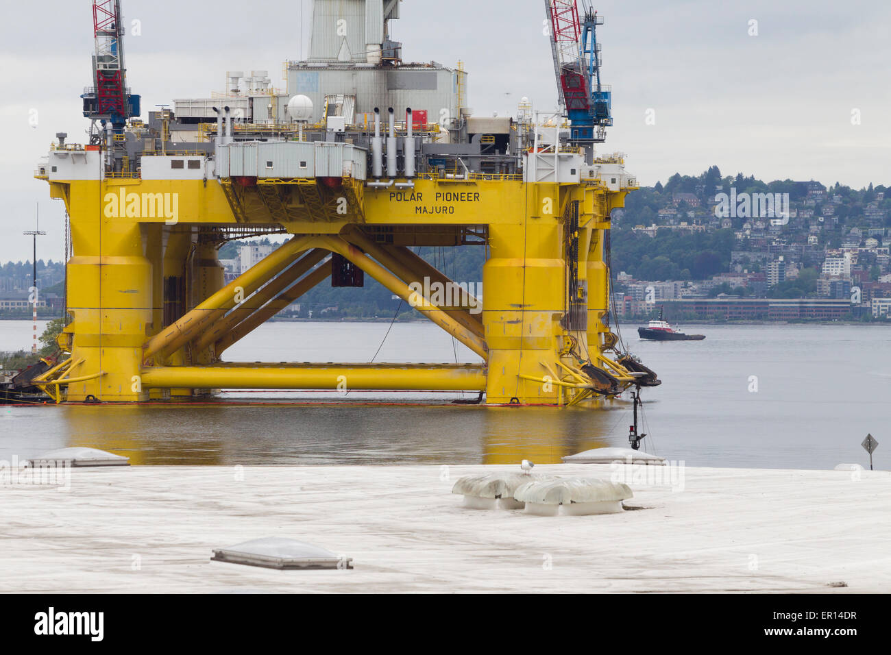 Polar Pioneer, Royal Dutch Shell Oil Rig, Docked at Port of Seattle Terminal 5, Seattle, Washington, USA, May 16, 2015 Stock Photo