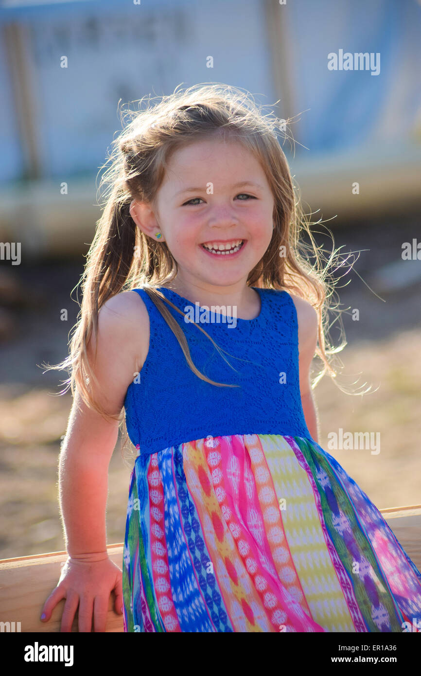 Pretty 4 year old girl hi-res stock photography and images - Alamy