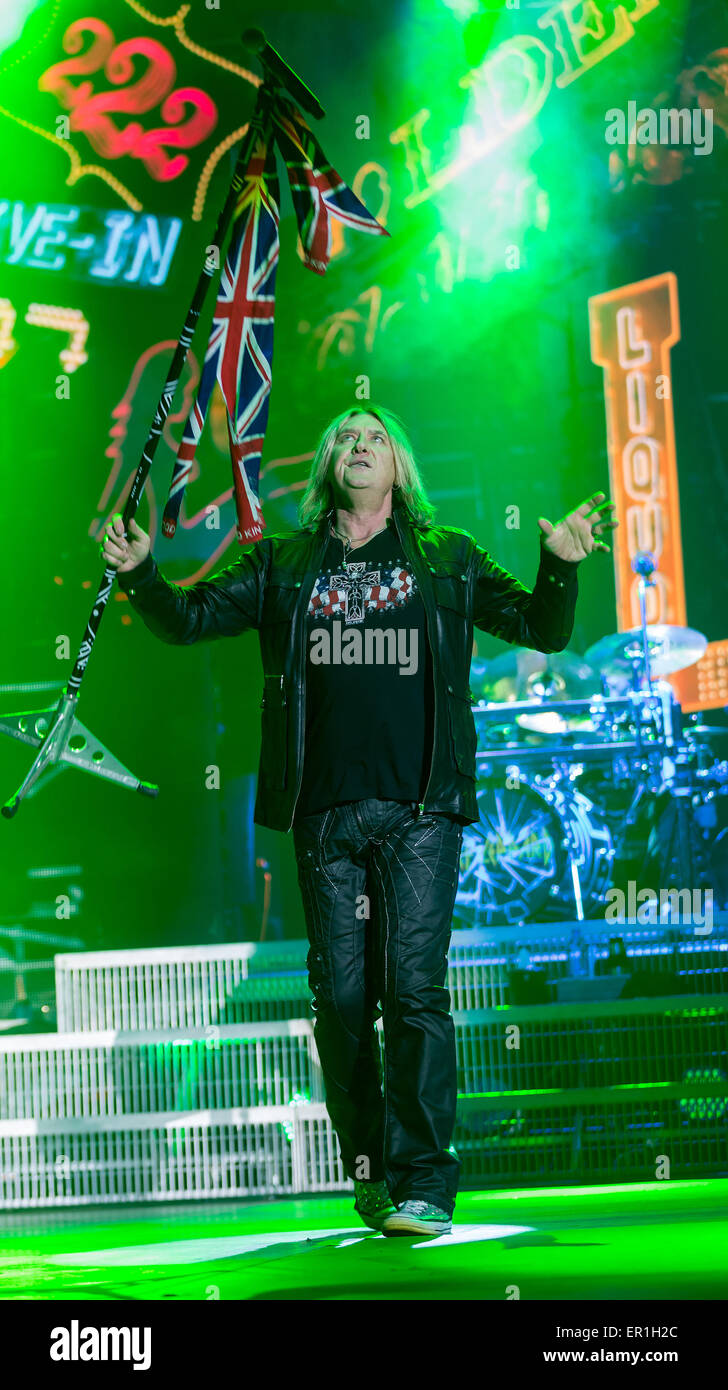 Def leppard singer joe elliott hires stock photography and images Alamy
