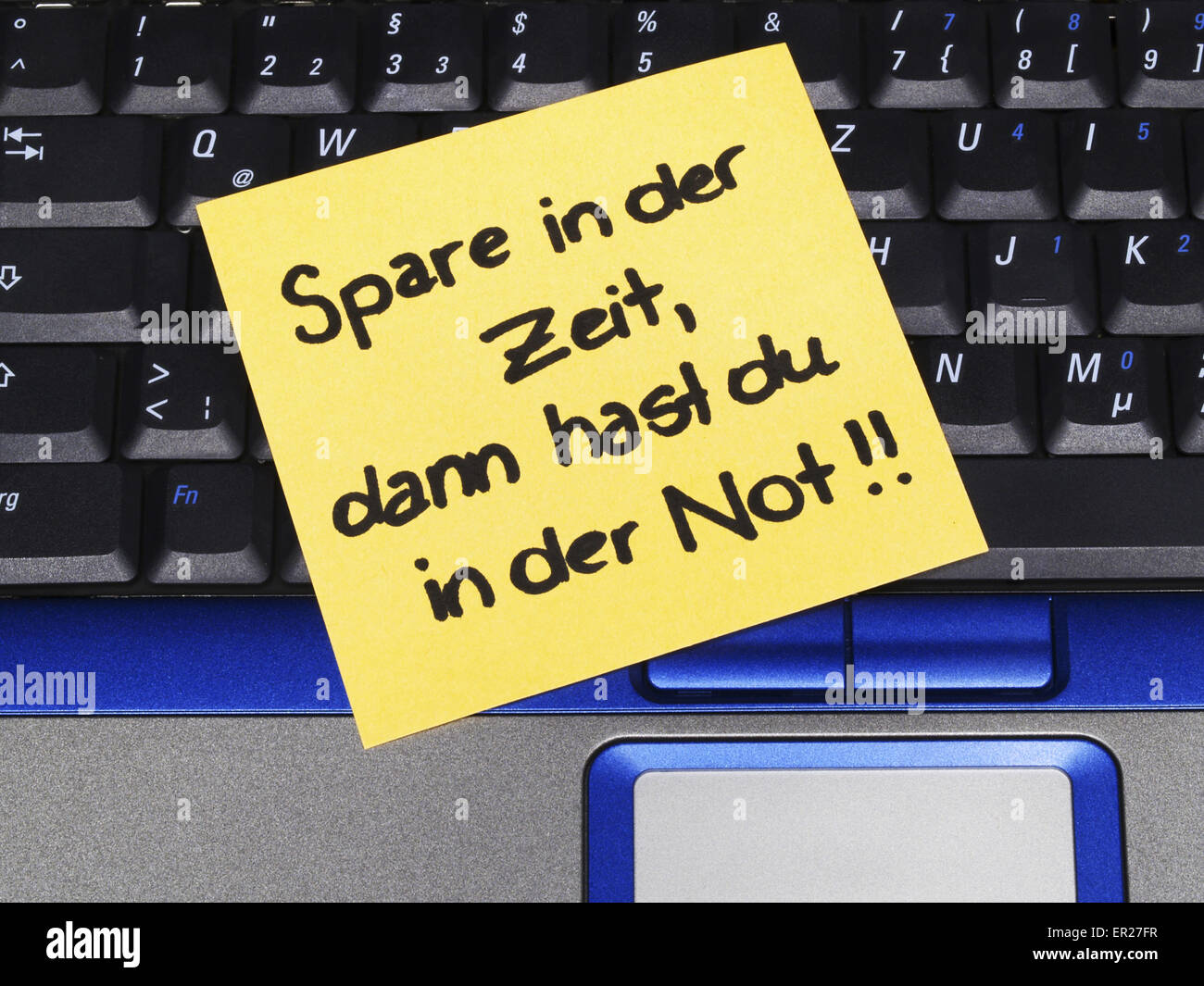 Memo Note On Notebook Spare In Der Zeit Dann Hast Du In Der Not