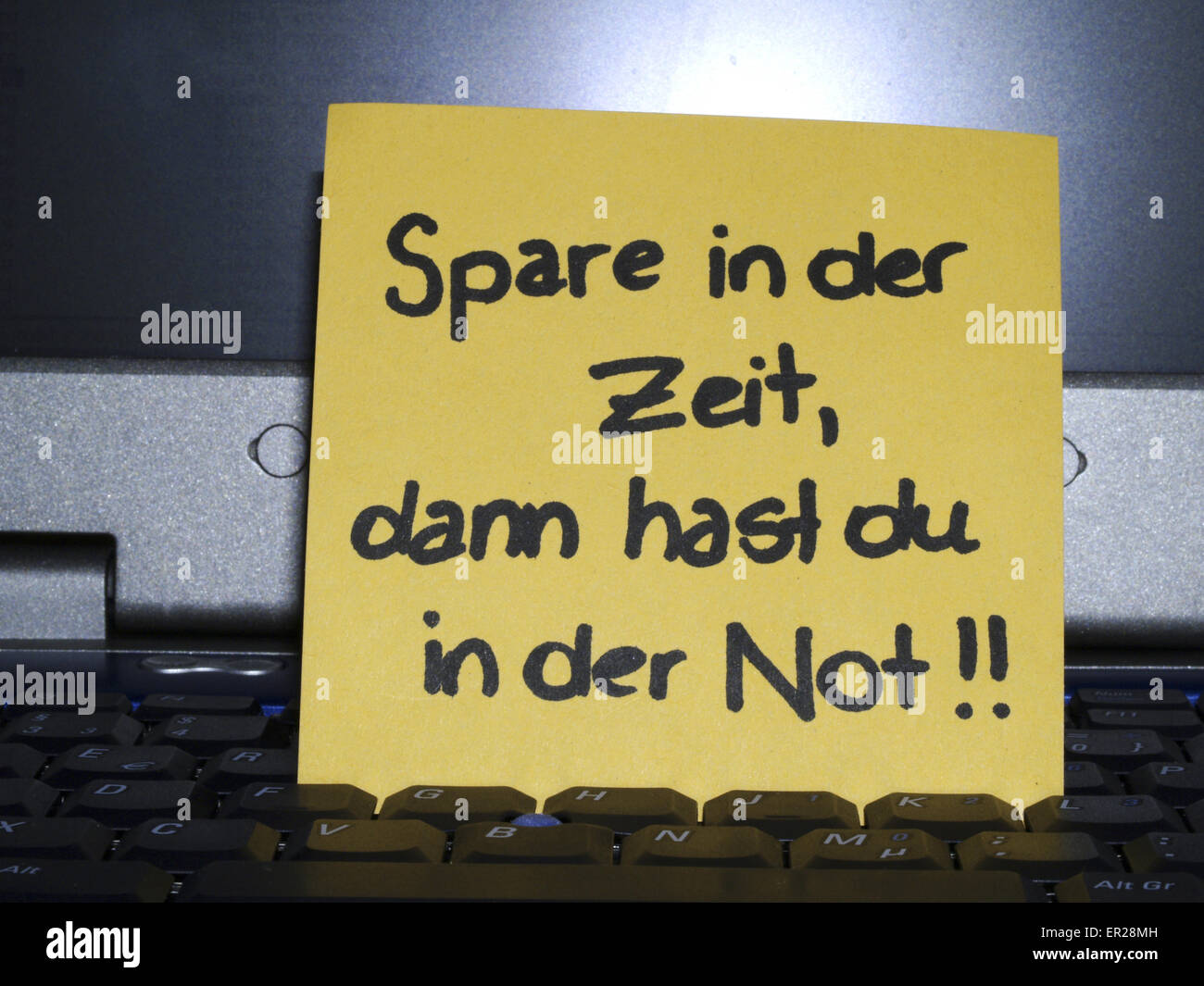 Memo Note On Notebook Spare In Der Zeit Dann Hast Du In Der Not