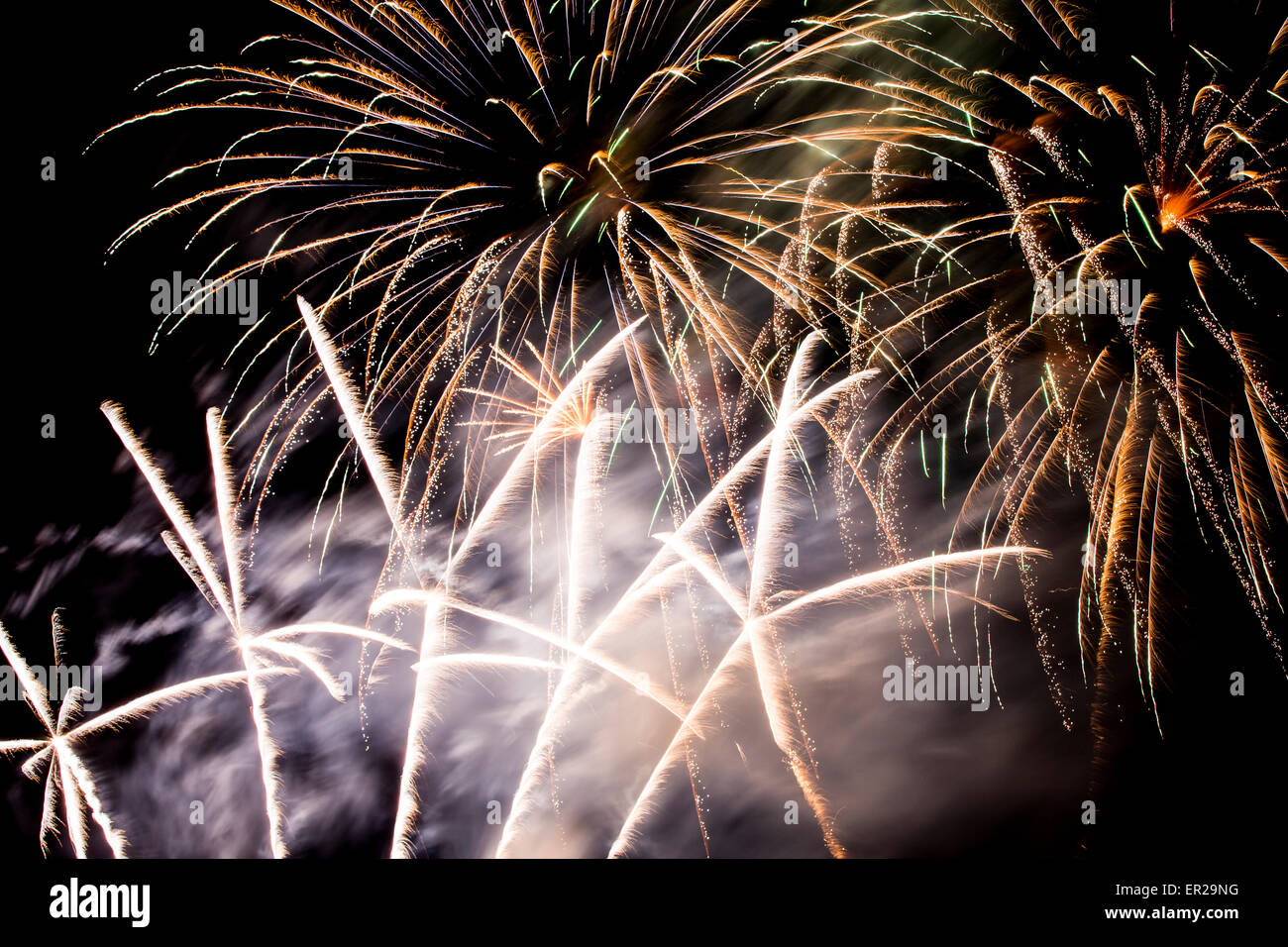 Fireworks on bonfire night at Himley Hall Park, Dudley, West Midlands, UK. Stock Photo