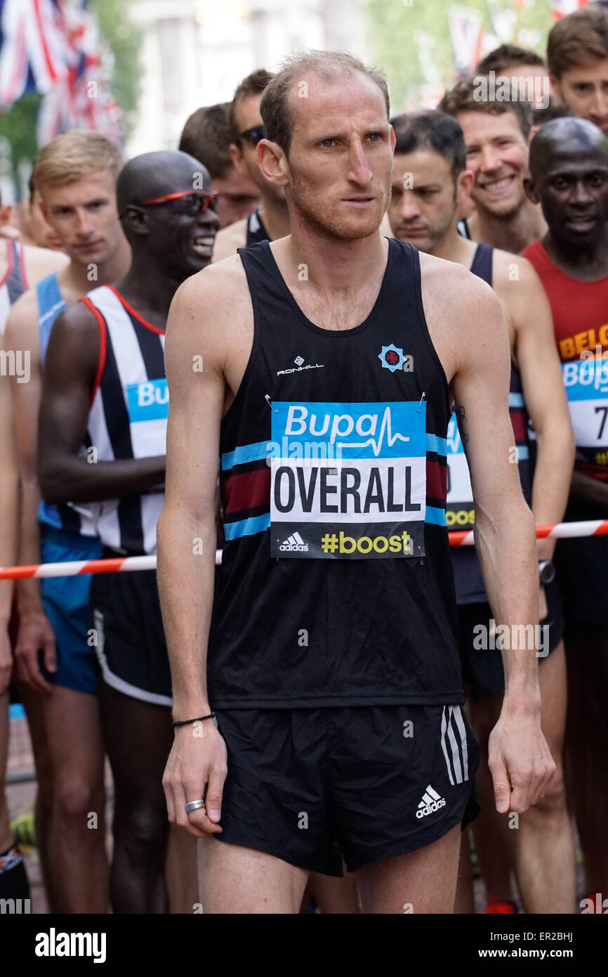 London, UK. 25th May, 2015. No 4 Scott Overall at 29:18 of the 2015 Bupa London 10,000 at Westminster in London. Credit:  See Li/Alamy Live News Stock Photo