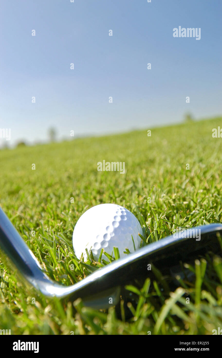 Golf Ball Aussen Rasen Baelle Detail Details Close-up Farbe Geschick Geschicklichkeit Golfplatz Golfschlaeger Konzept Konzepte N Stock Photo