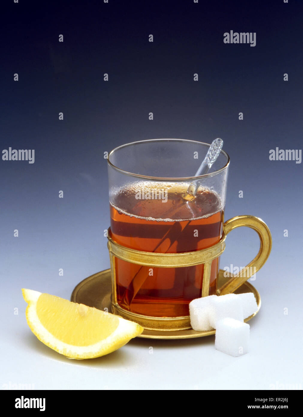 Glas heisser Tee mit Zitrone Stock Photo
