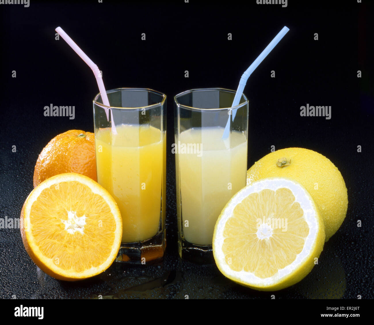 Saft, Fruchtsaft, Crapefruit, Pampelmuse, Crapefruitsaft, Orange, Orangensaft, Erfrischung, Gesund, Vitamin V, Trinken, Getraenk Stock Photo