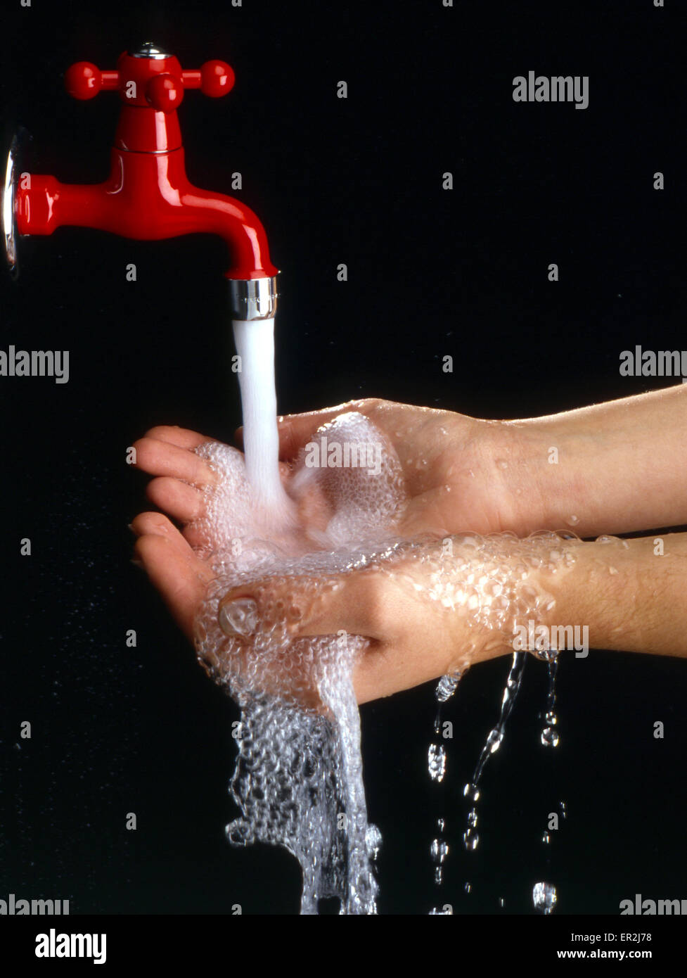 Wasser, Hand, Haende, Fliessen, Fliessend, Erfrischen, Symbol, Waschen, Beauty Stock Photo